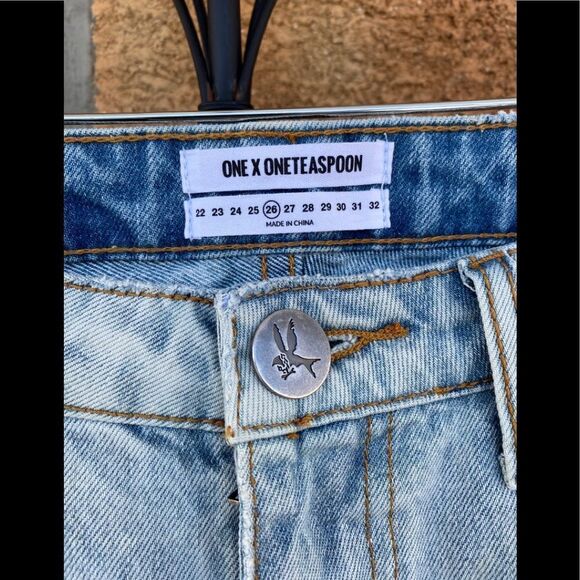 one teaspoon Freebirds Ripped Boyfriend jeans 26 - Picture 5 of 14